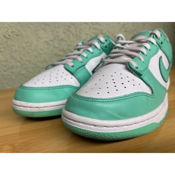 Nike Dunk Low Green Glow Women’s Size 10 DD1503-105 10W‎ / Men’s 8.5